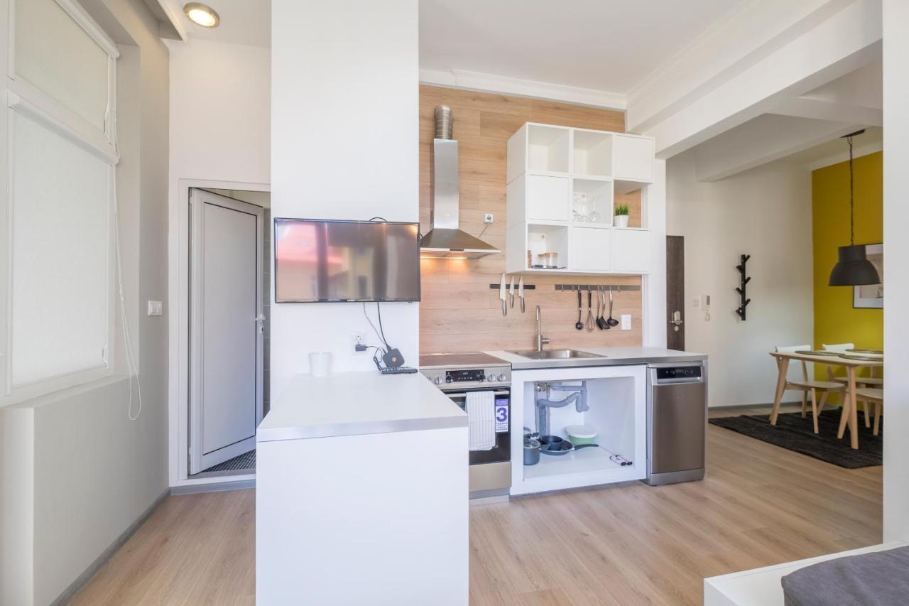 Bluewaveplace - Contemporary Home In Center Of โซเฟีย ภายนอก รูปภาพ