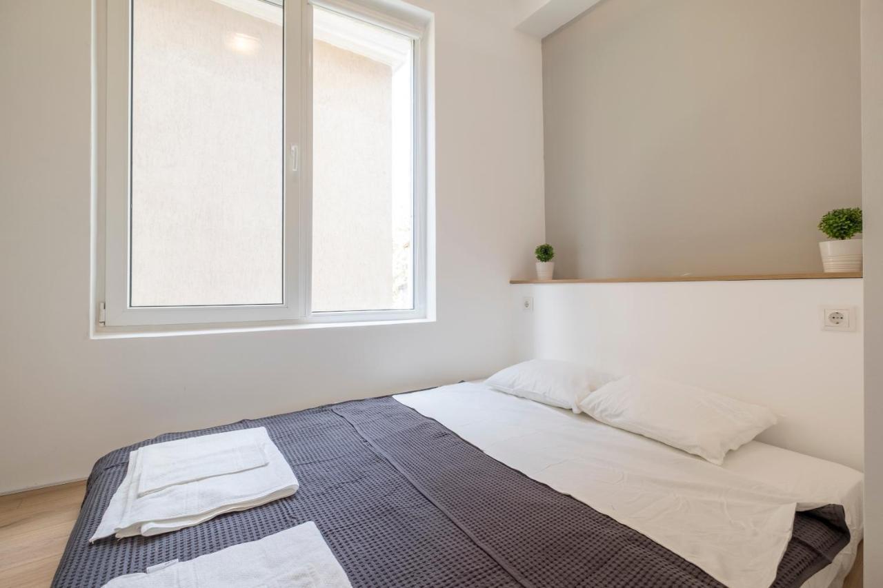 Bluewaveplace - Contemporary Home In Center Of โซเฟีย ภายนอก รูปภาพ